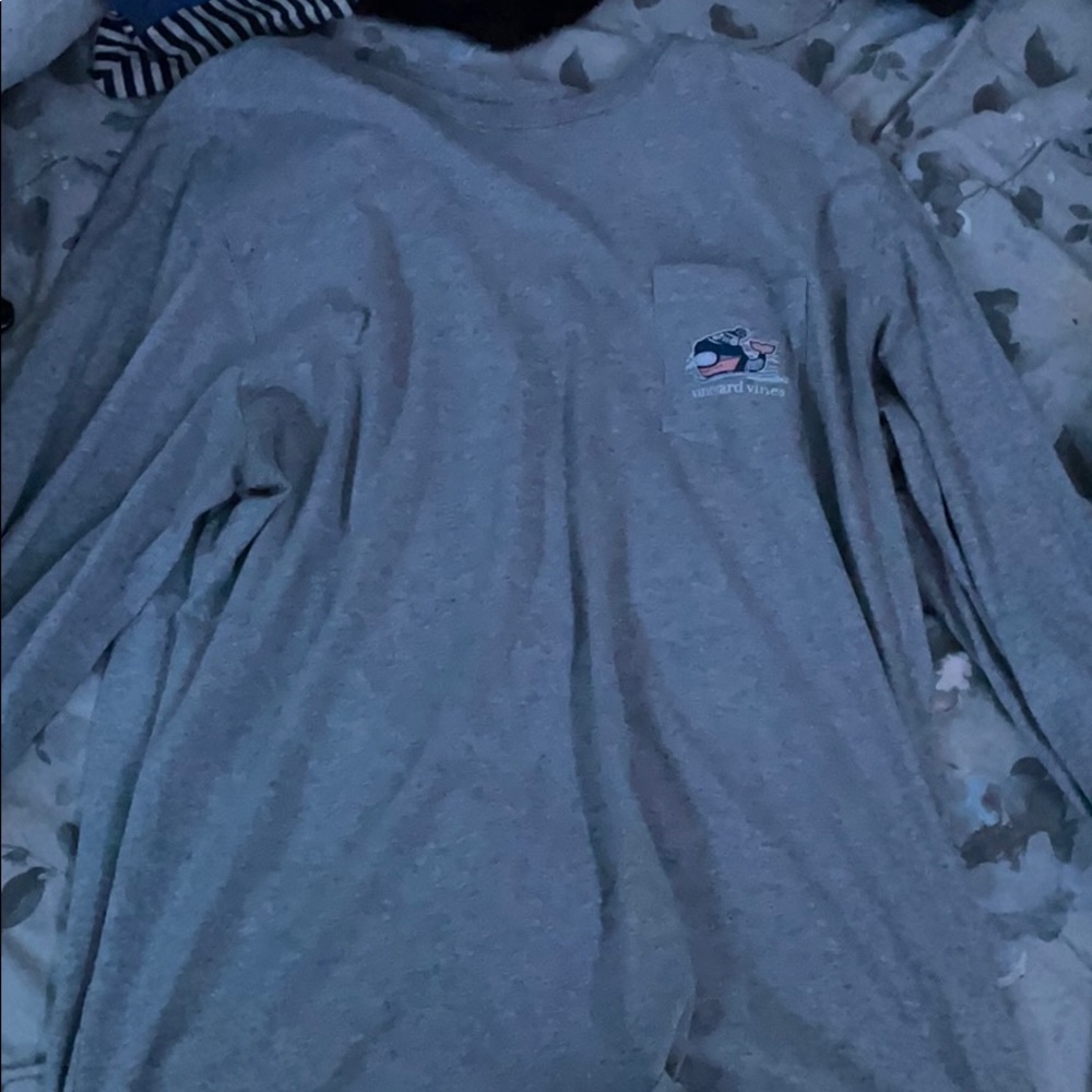 unisex vineyard vines long sleeve